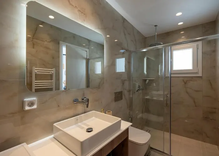 Salty Dreams Piso Livadi